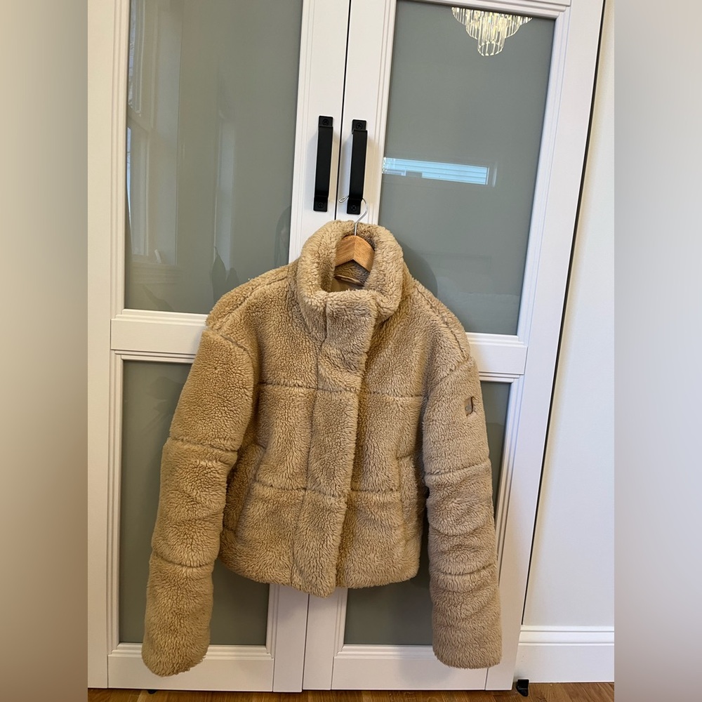 ALO Yoga Tan Teddy Jacket - Picture 2 of 5
